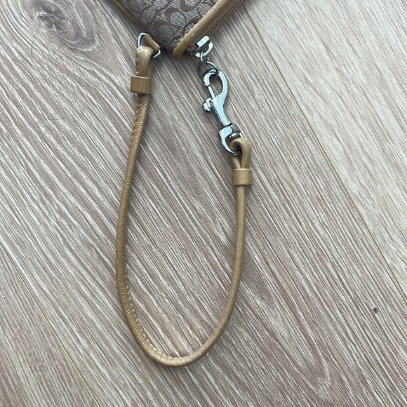 Authentic  Coach Beige Monogram Leather Wristlet - Picture 7 of 7